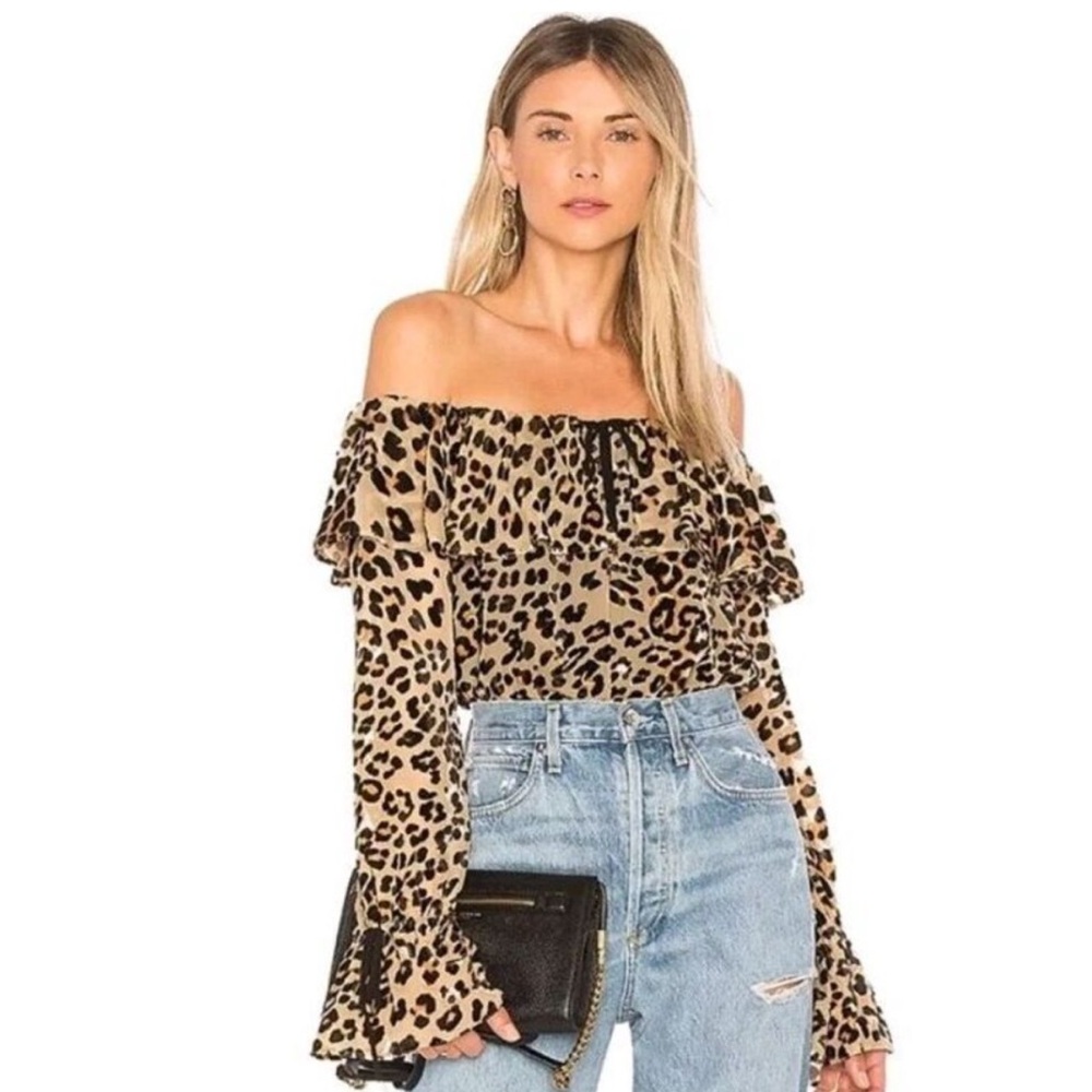 NWT 
House of Harlow 1960 x Revolve Satin
Leopard Off the Shoulder Bodysuit Smal